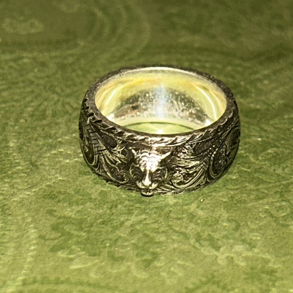 Gucci Feline Head Sterling Silver Ring - Picture 5 of 10